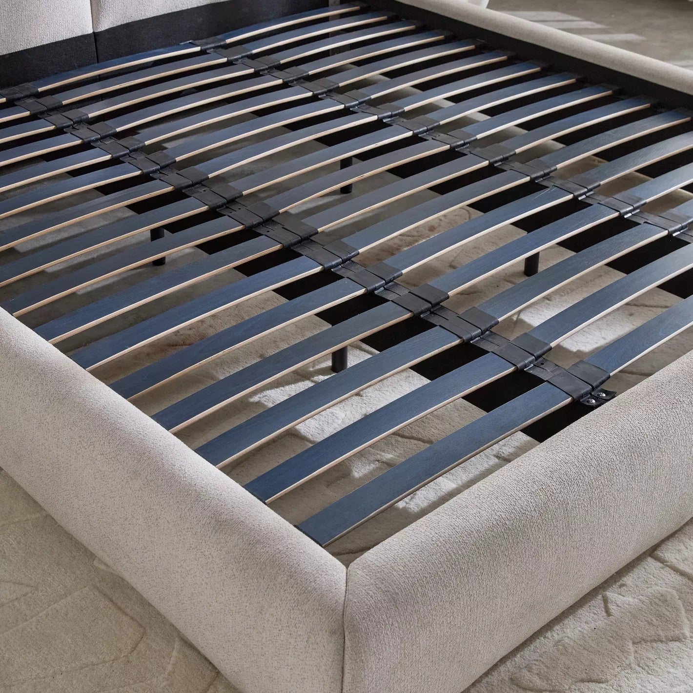 Pebble King Bett – 180 × 200 cm